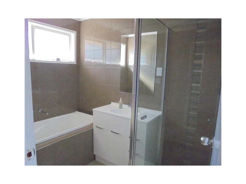 10 Backhaus Avenue, Sunbury VIC 3429