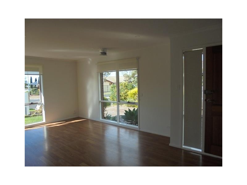 10 Backhaus Avenue, Sunbury VIC 3429