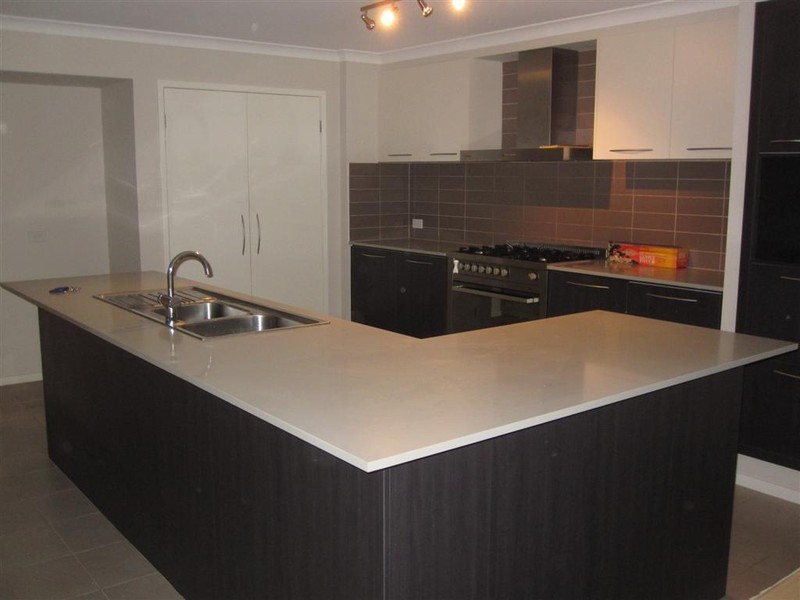 23 CURTIS AVENUE, Sunbury VIC 3429