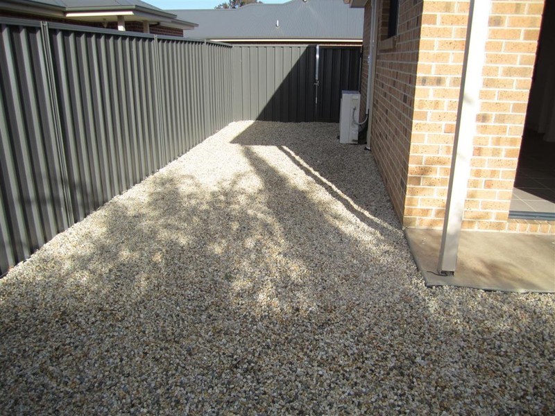 2/24 SUTTON STREET, Riddells Creek VIC 3431