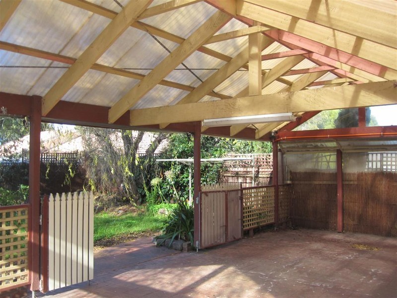 6 FIRESTONE COURT, Sunbury VIC 3429