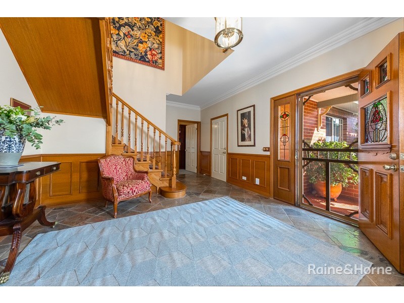 98 Yellowgum Boulevard, Sunbury VIC 3429