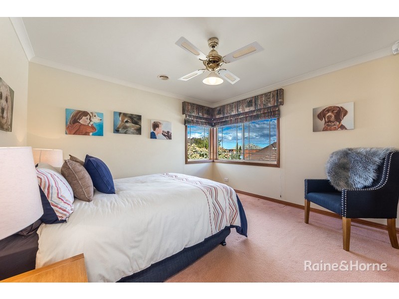 98 Yellowgum Boulevard, Sunbury VIC 3429