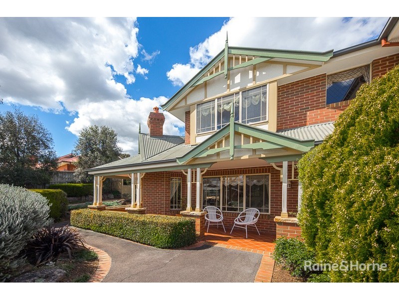 98 Yellowgum Boulevard, Sunbury VIC 3429
