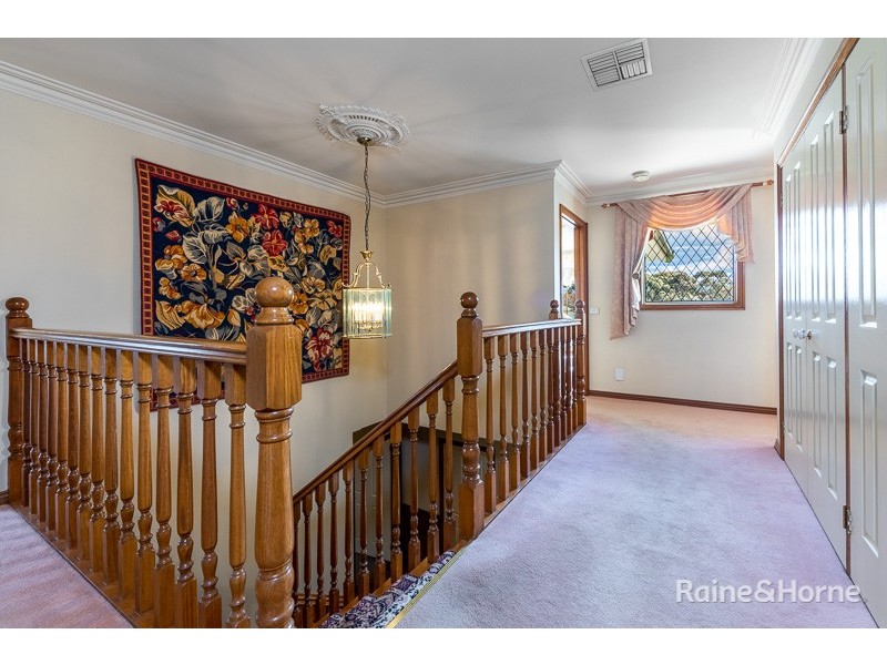 98 Yellowgum Boulevard, Sunbury VIC 3429