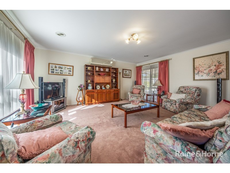 101 Stewarts Lane, Sunbury VIC 3429