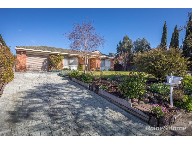 101 Stewarts Lane, Sunbury VIC 3429