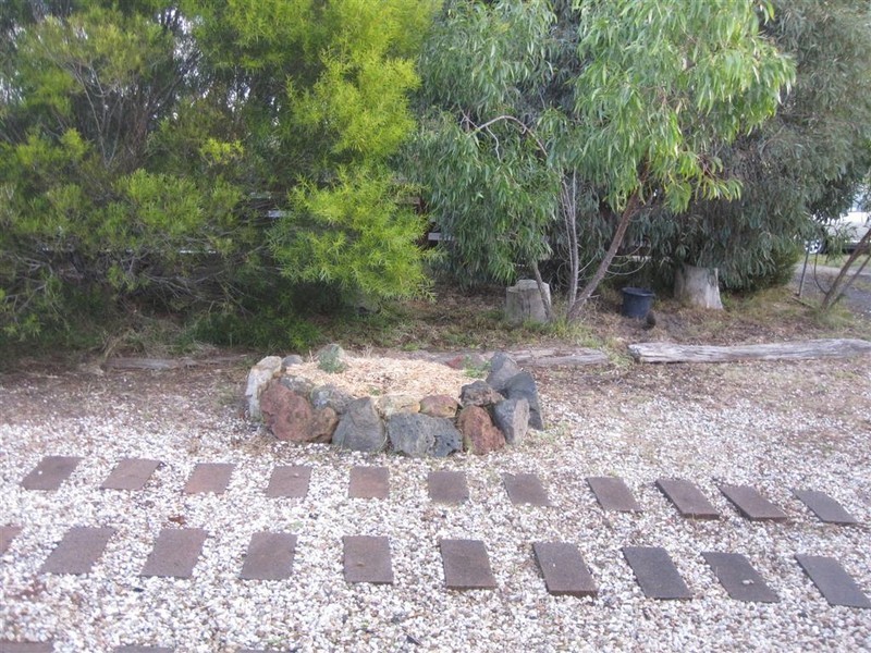 124 RIDDELL ROAD, Sunbury VIC 3429