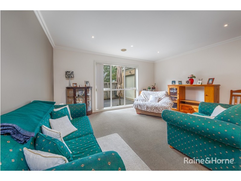 4 Sassafras Drive, Sunbury VIC 3429
