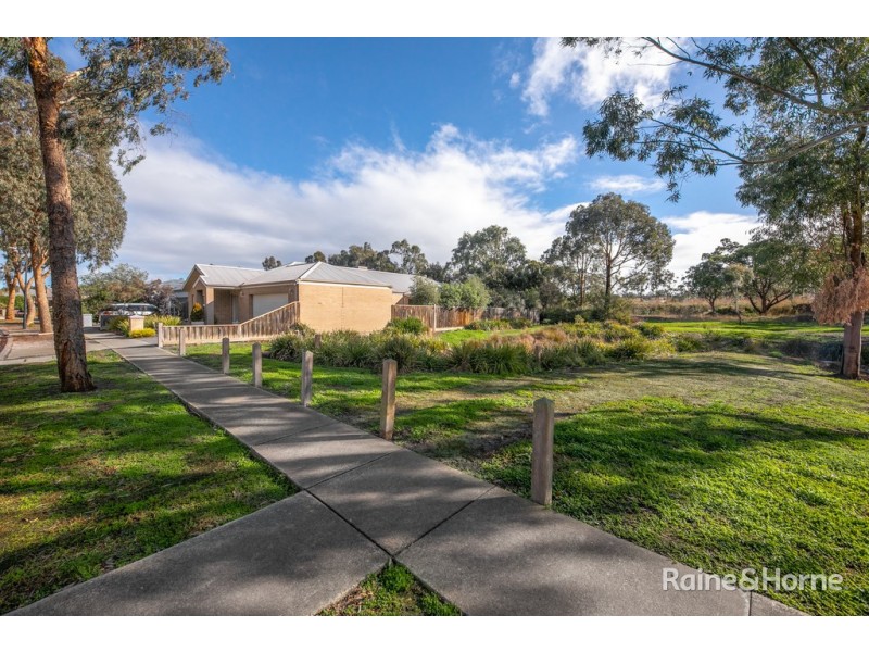 4 Sassafras Drive, Sunbury VIC 3429