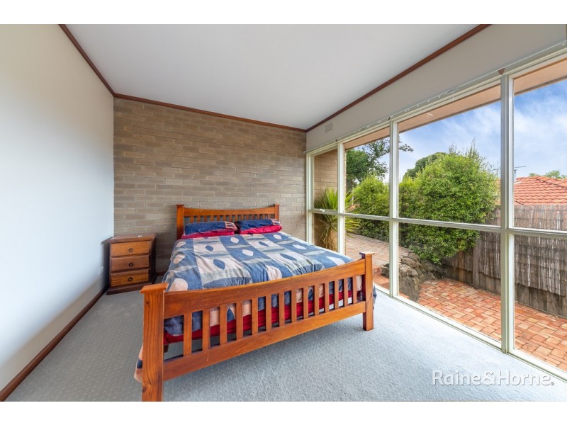 33 Vaughan Street, Sunbury VIC 3429