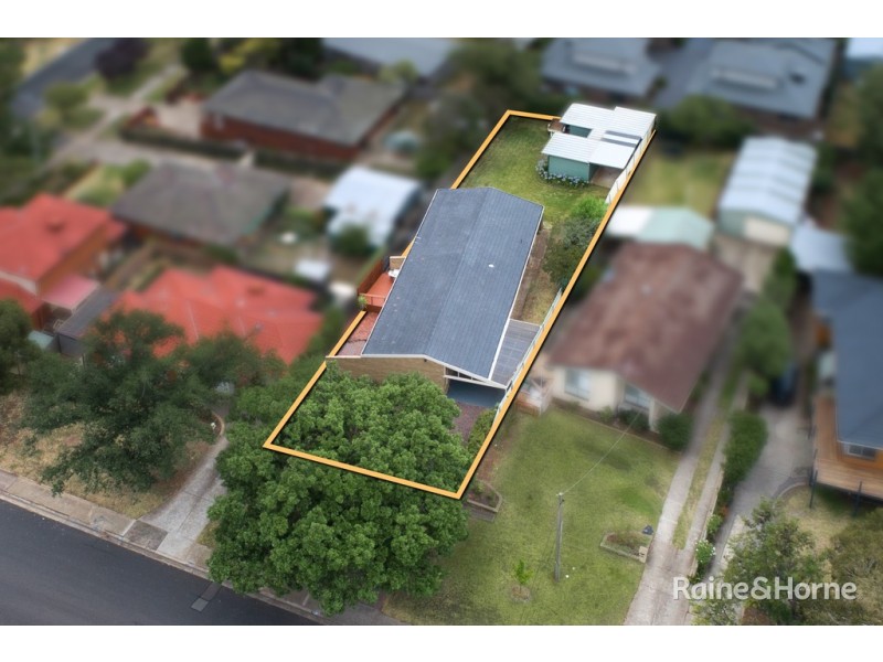 33 Vaughan Street, Sunbury VIC 3429