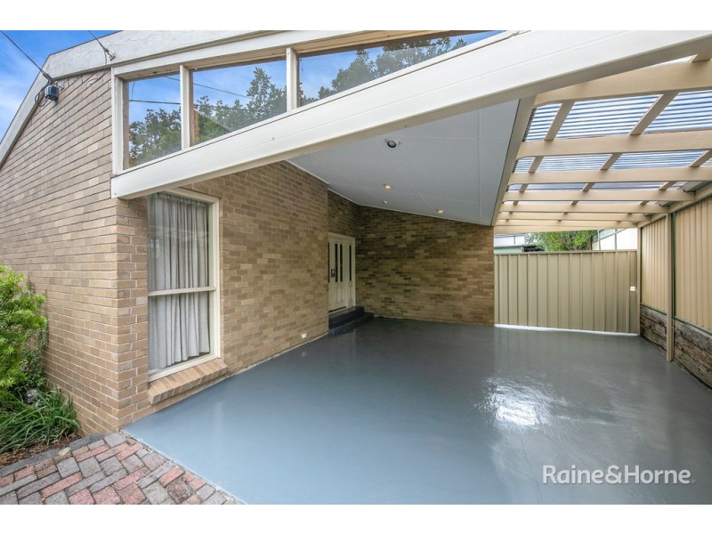 33 Vaughan Street, Sunbury VIC 3429
