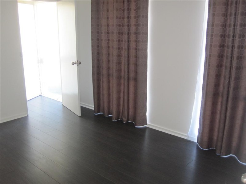 26 OAKWOOD ROAD, St Albans VIC 3021