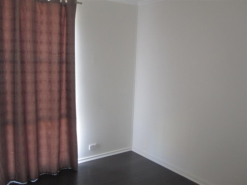 26 OAKWOOD ROAD, St Albans VIC 3021