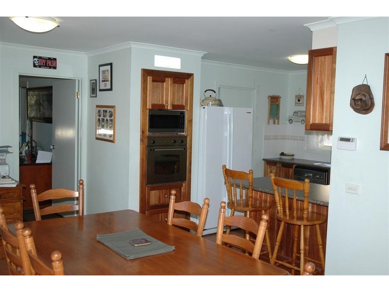 29  LA PEROUSE DRIVE, Sunbury VIC 3429