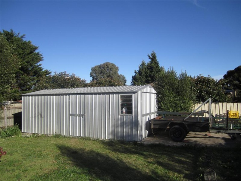 29  LA PEROUSE DRIVE, Sunbury VIC 3429
