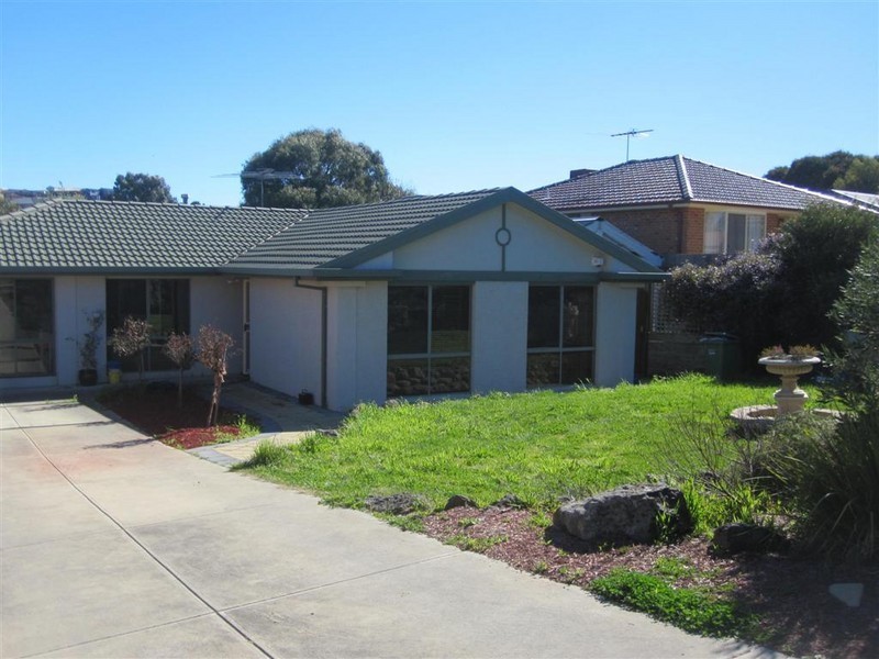 25 DADSWELL COURT, Sunbury VIC 3429