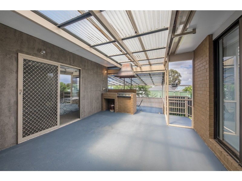 25 Harcombe Drive, Sunbury VIC 3429