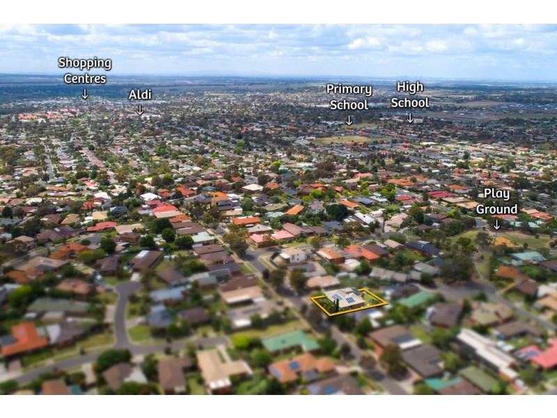 25 Harcombe Drive, Sunbury VIC 3429