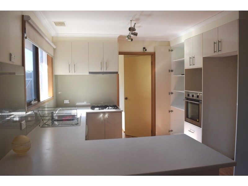 1 LEITH COURT, Sunbury VIC 3429