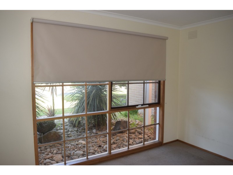 1 LEITH COURT, Sunbury VIC 3429