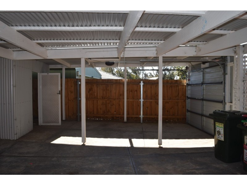 1 LEITH COURT, Sunbury VIC 3429