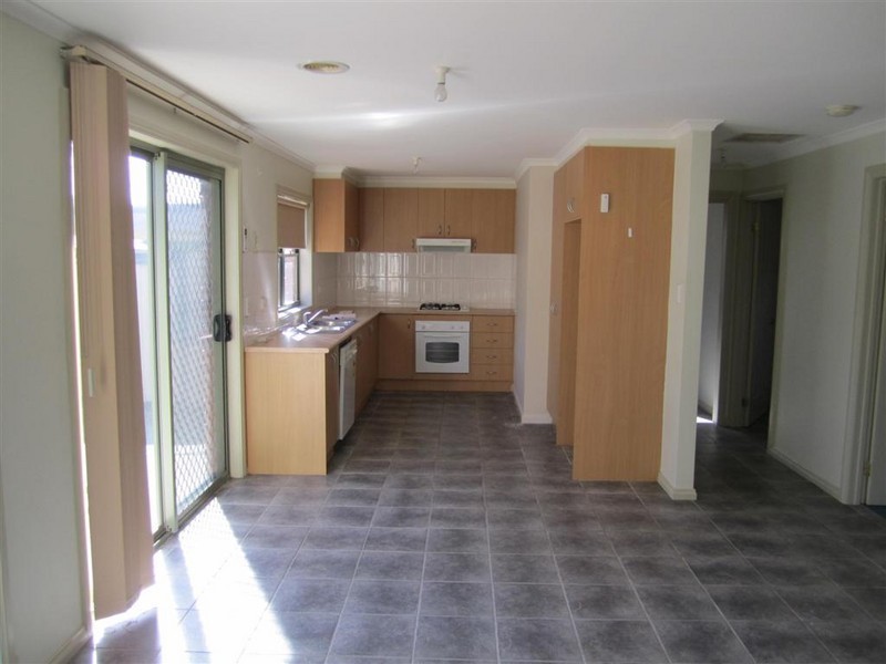 1/21 BATMAN AVENUE, Sunbury VIC 3429