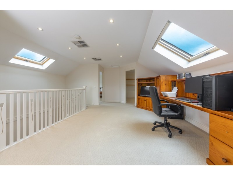 114 Harker Street, Sunbury VIC 3429