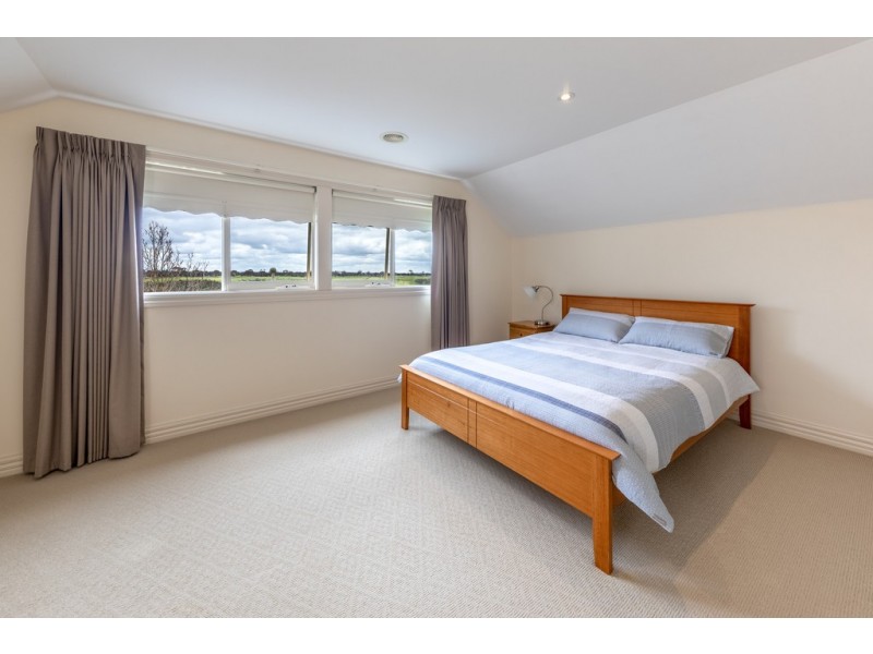 114 Harker Street, Sunbury VIC 3429