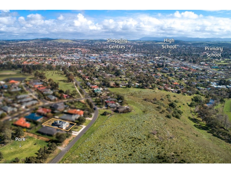 114 Harker Street, Sunbury VIC 3429