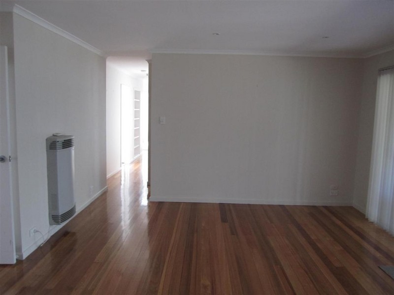 5 WALLER COURT, Sunbury VIC 3429