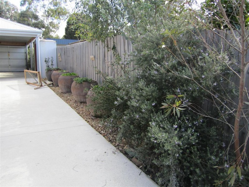 5 WALLER COURT, Sunbury VIC 3429