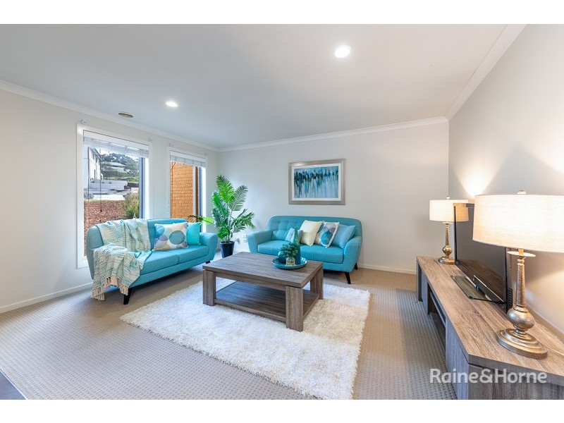 8 Emma Court, Sunbury VIC 3429