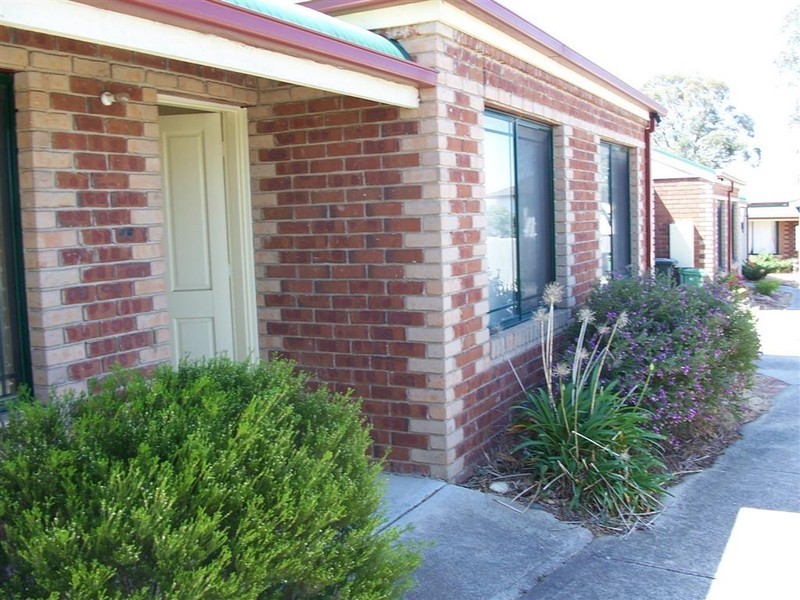 1/47 DYSON DRIVE, Sunbury VIC 3429