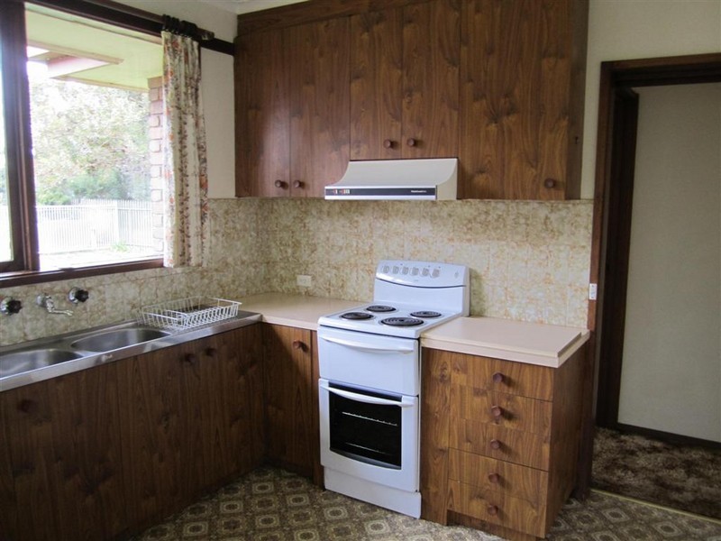 10 Buckley Road, Diggers Rest VIC 3427