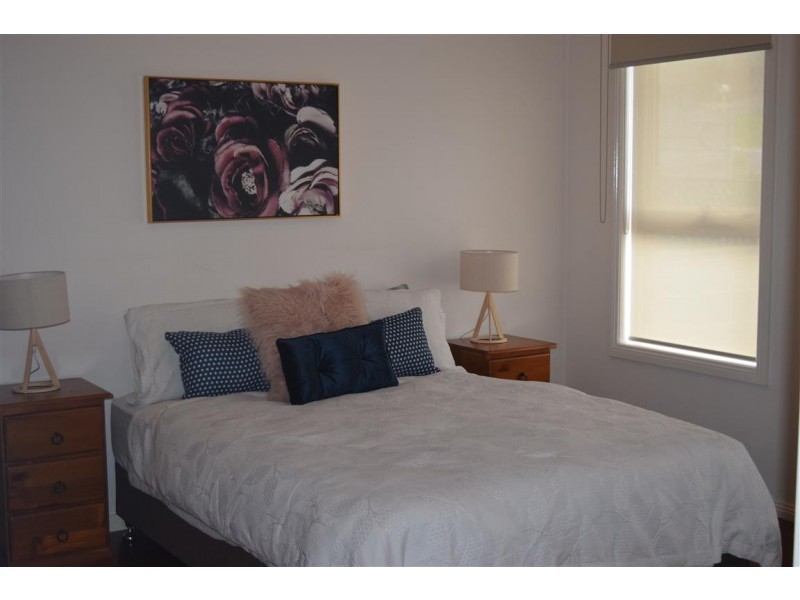 38 Lalor Crescent, Sunbury VIC 3429