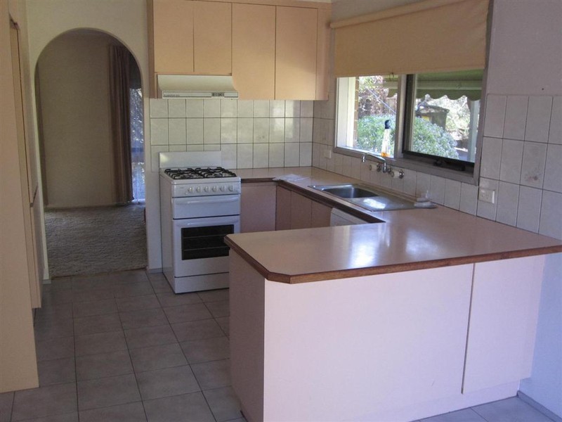 367 ELIZABETH DRIVE, Sunbury VIC 3429