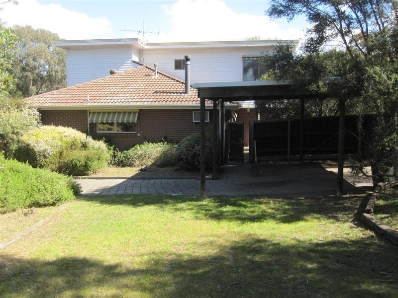 367 ELIZABETH DRIVE, Sunbury VIC 3429