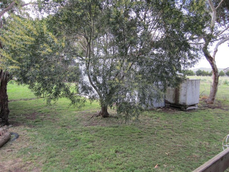 72 MOUNT AITKEN ROAD, Sunbury VIC 3429