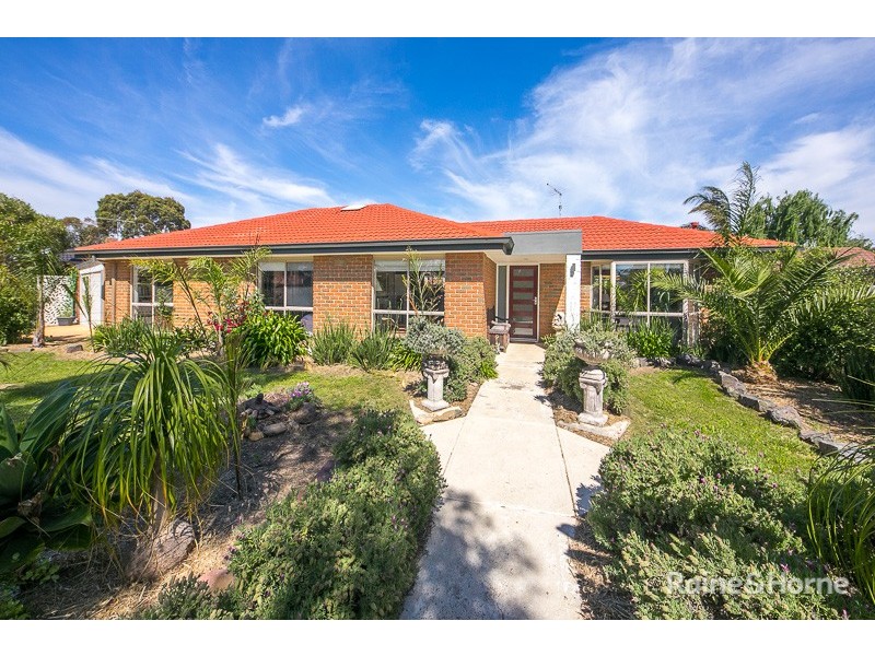 56 Muirfield Drive, Sunbury VIC 3429