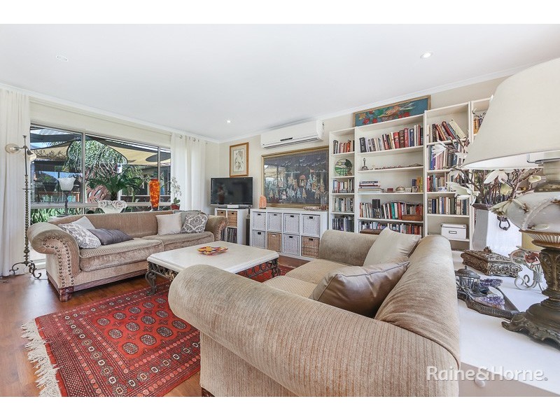 56 Muirfield Drive, Sunbury VIC 3429