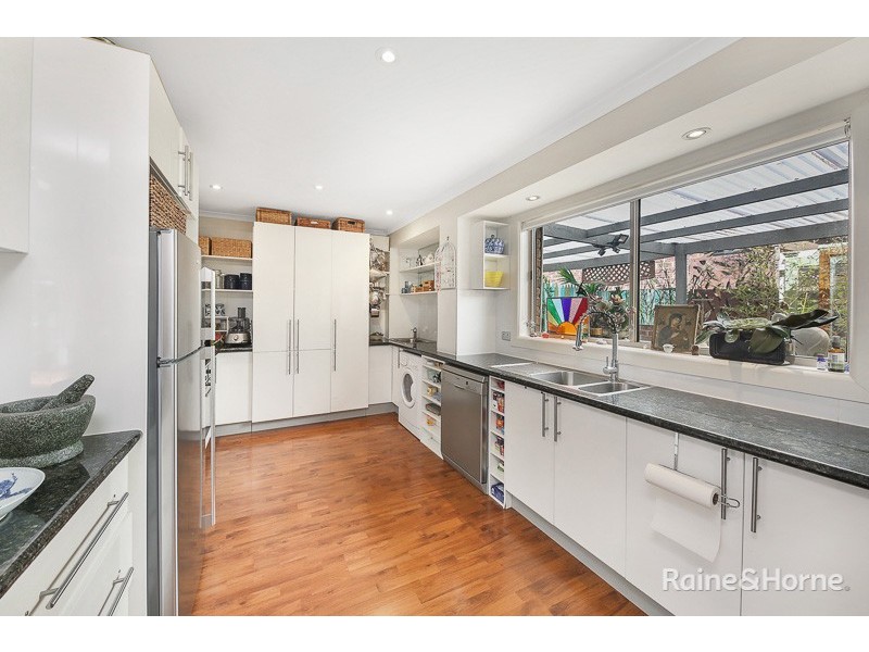 56 Muirfield Drive, Sunbury VIC 3429