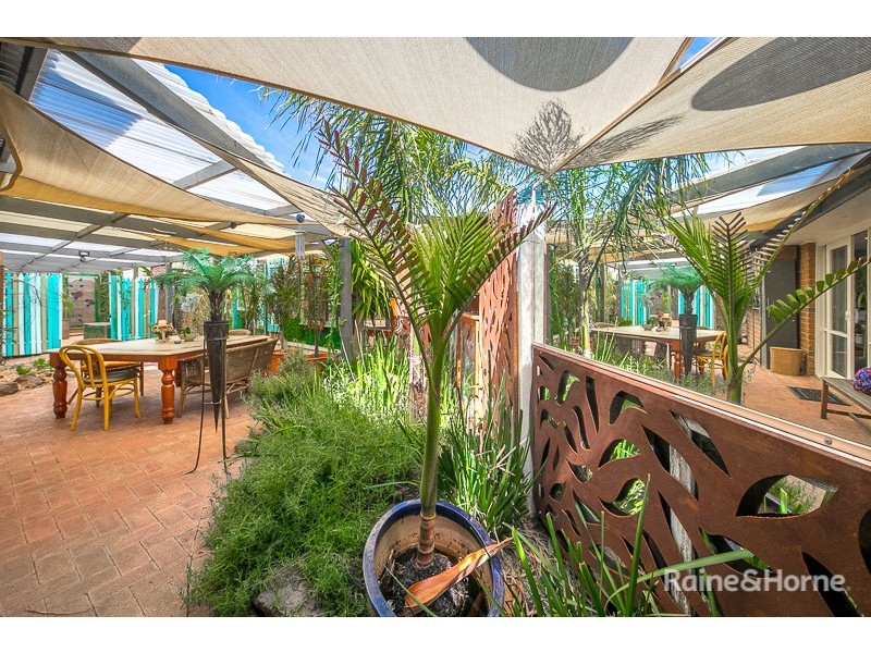 56 Muirfield Drive, Sunbury VIC 3429