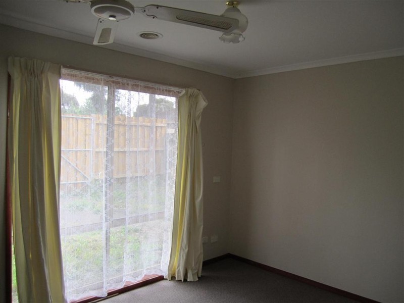 2/36  LEARMONTH STREET, Sunbury VIC 3429