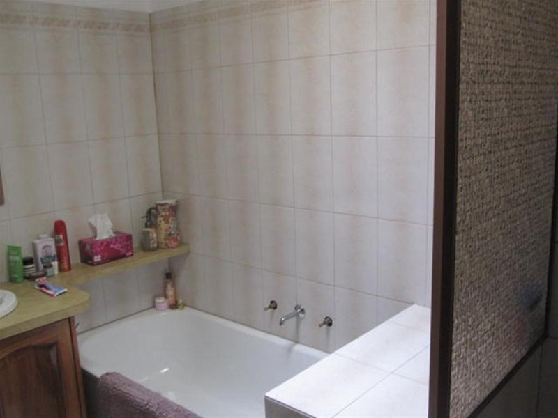 2/33  HARKER STREET, Sunbury VIC 3429