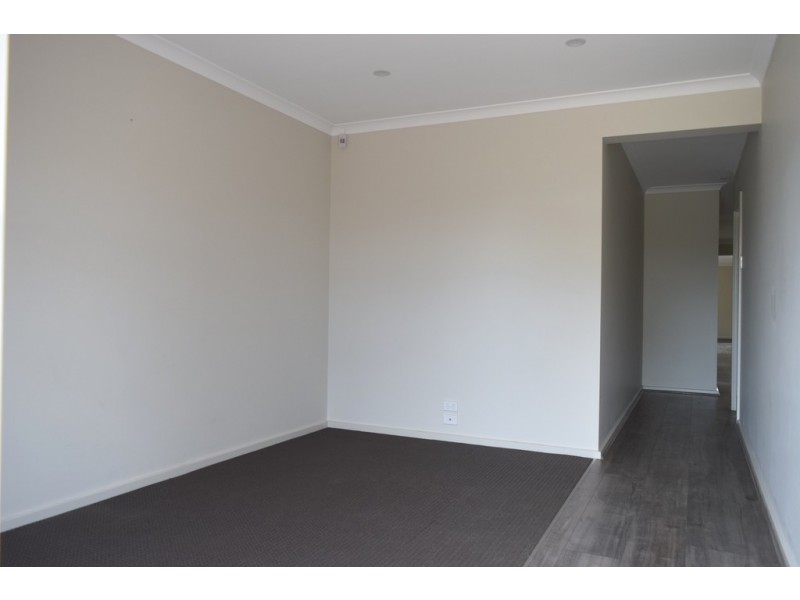 25 Wildflower Drive, Sunbury VIC 3429