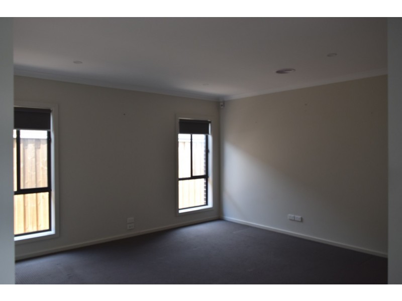 25 Wildflower Drive, Sunbury VIC 3429