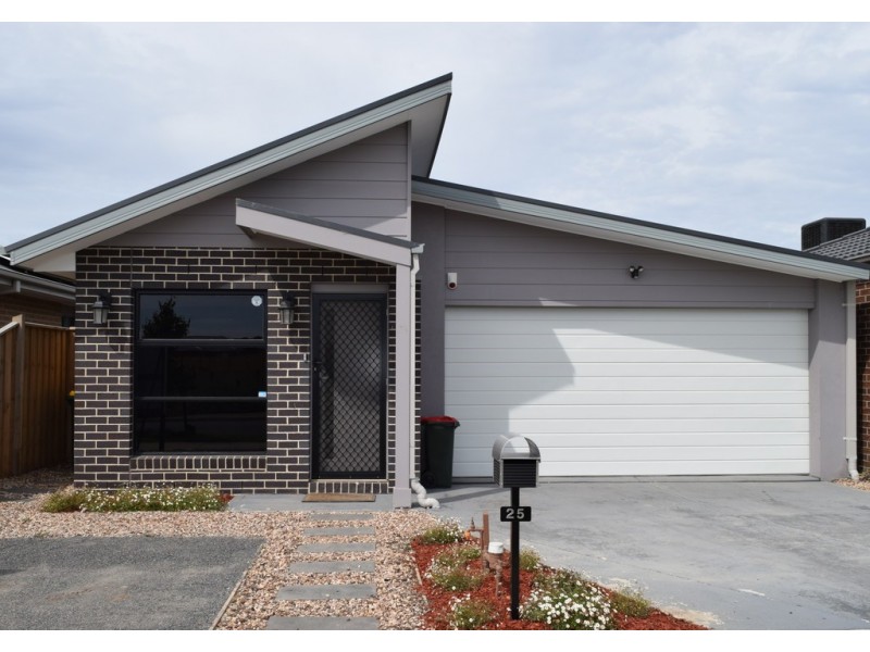 25 Wildflower Drive, Sunbury VIC 3429