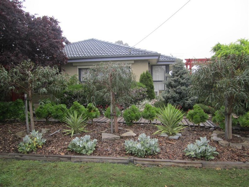 21 RACECOURSE LANE, Riddells Creek VIC 3431